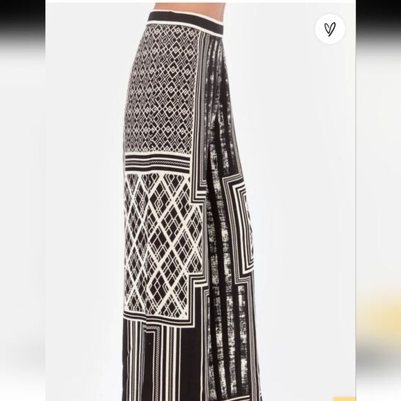 Fab'rik black and cream geometric palazzo pants size S! - Picture 3 of 14